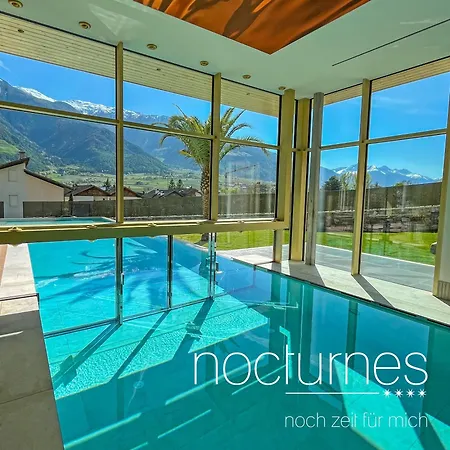 Hotel Nocturnes-3